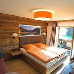 Haus Zauner Gasthuis Reit im Winkl