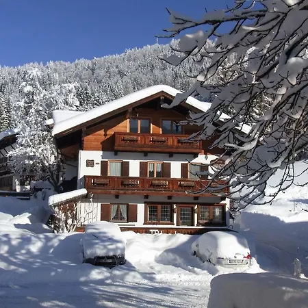 Haus Zauner Πανσιόν 3*