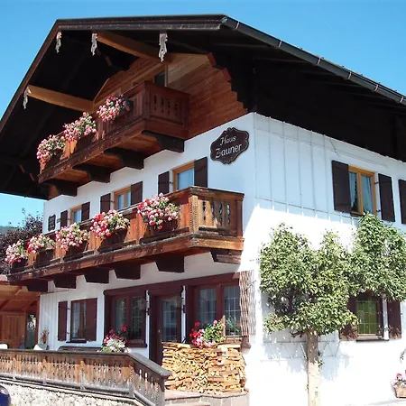 Guest house Haus Zauner 3*
